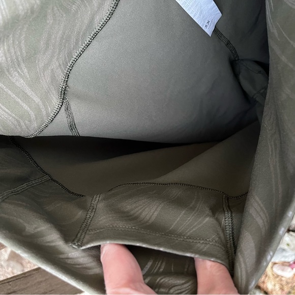 Fabletics Define Power Hold High Waisted Ranger Green Marbleize Print Leggings - Picture 8 of 16